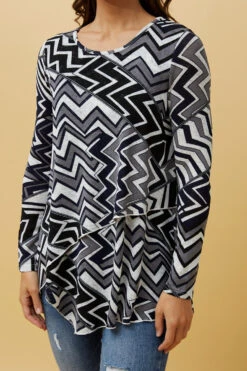 BOBBI ZIG ZAG PRINT DOUBLE LAYERED TOP 20 BOBBI ZIG ZAG PRINT DOUBLE LAYERED TOP -Female Clothing Store 11cb9a3d805e73f5ad9311cd506f6d55