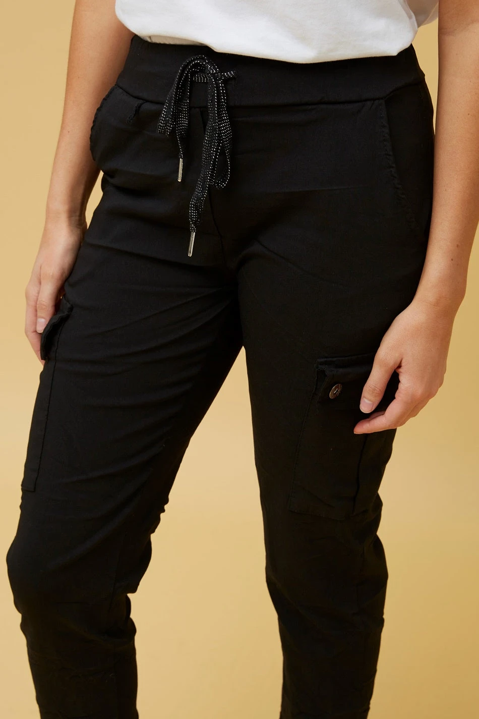 CHARIS CARGO JOGGER PANTS 5 CHARIS CARGO JOGGER PANTS - Image 5