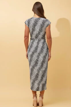 ZANDA FLORAL MIDI DRESS -Female Clothing Store 3d68803e85df95b515d3a2b64f2695a0