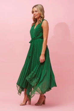 MADISON SLEEVELESS PLEATED DRESS 25 MADISON SLEEVELESS PLEATED DRESS -Female Clothing Store 3f7d992c533eafe93c74e449868adff7