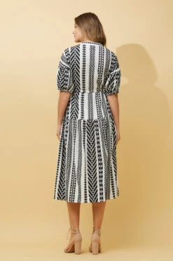 SHREYA JACQUARD PRINT MIDI DRESS -Female Clothing Store 43591e36f3c7ab1470f8ce578b697798
