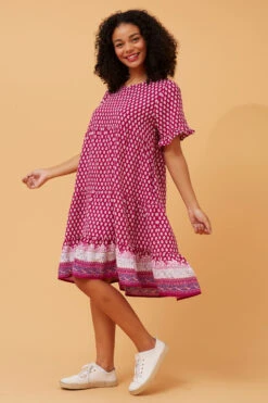 KELLY BORDER PRINT DRESS -Female Clothing Store 43925cb4c7dde3567a33880bc2a43082 5647ab13 f018 4568 8c70 37f16893bef3