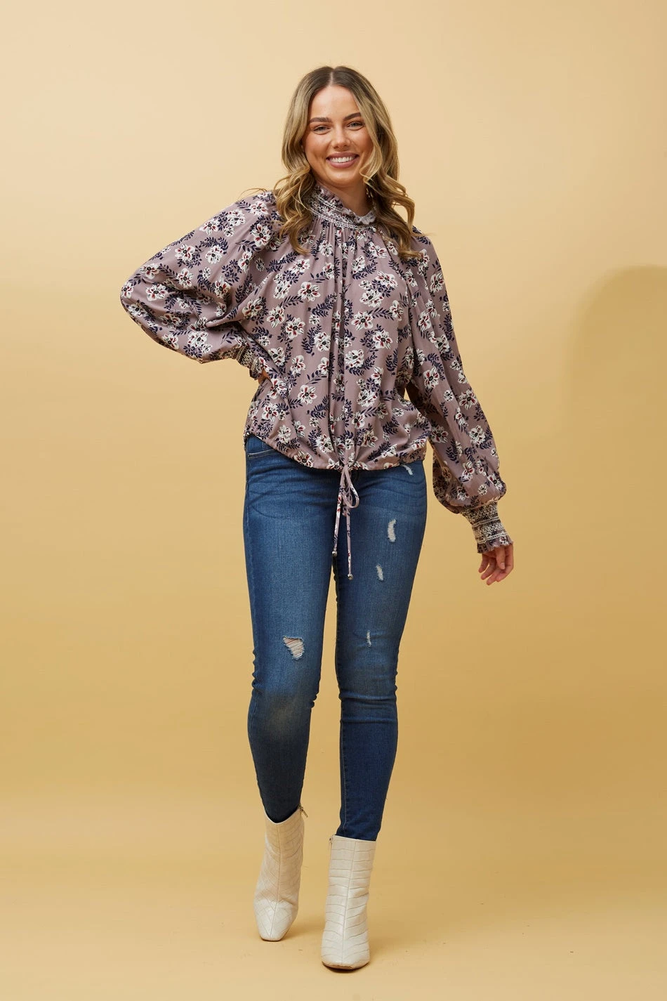 BETH FLORAL BLOUSE 1 BETH FLORAL BLOUSE