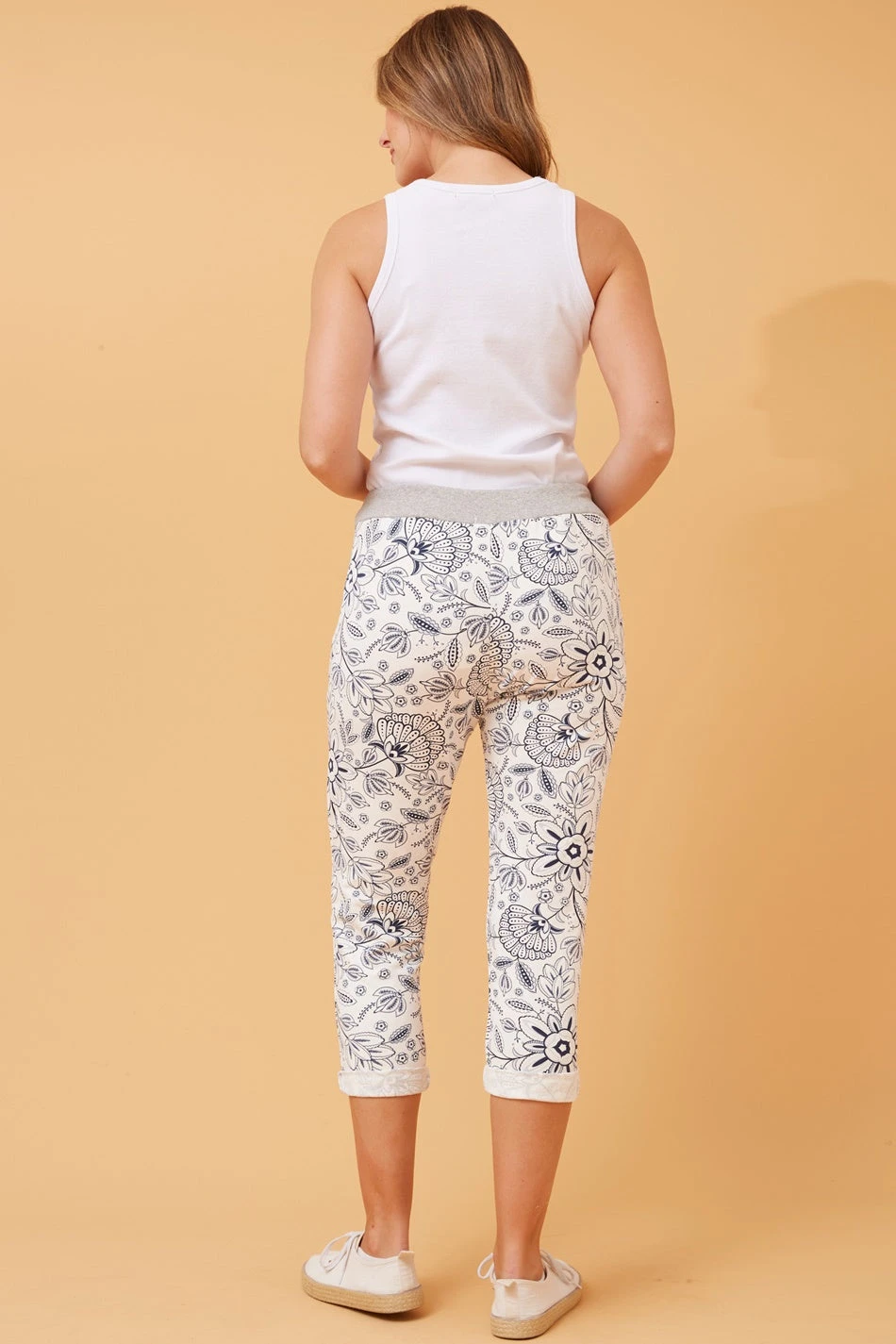 JANJA FLORAL JOGGERS - Image 2