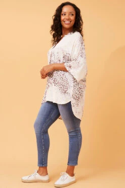 VIRGINIA ANIMAL PRINT HI LOW HEM TOP -Female Clothing Store 8e4c064791c12d6eee238fc5227ab58c e046b636 2567 4b2d 900f 7cd922995839