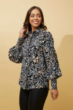 BELLE ANIMAL PRINT LONG BALLOON SLEEVESHIRT 14 BELLE ANIMAL PRINT LONG BALLOON SLEEVESHIRT -Female Clothing Store 9e540d93927be445fb782ab7cbdc2326