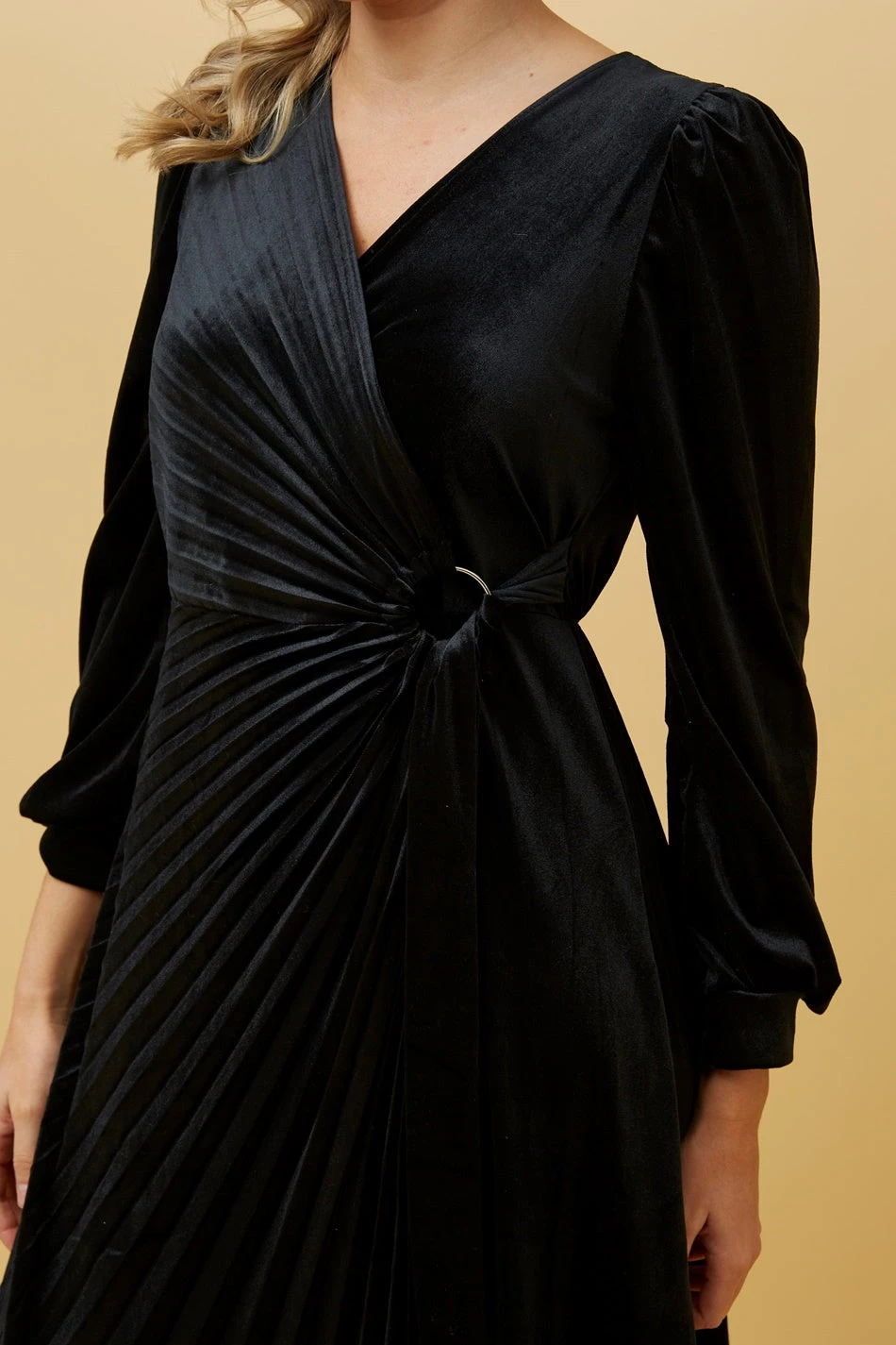 KENNEDY WRAP FRONT PLEATED VELVET MIDI DRESS 5 KENNEDY WRAP FRONT PLEATED VELVET MIDI DRESS - Image 5