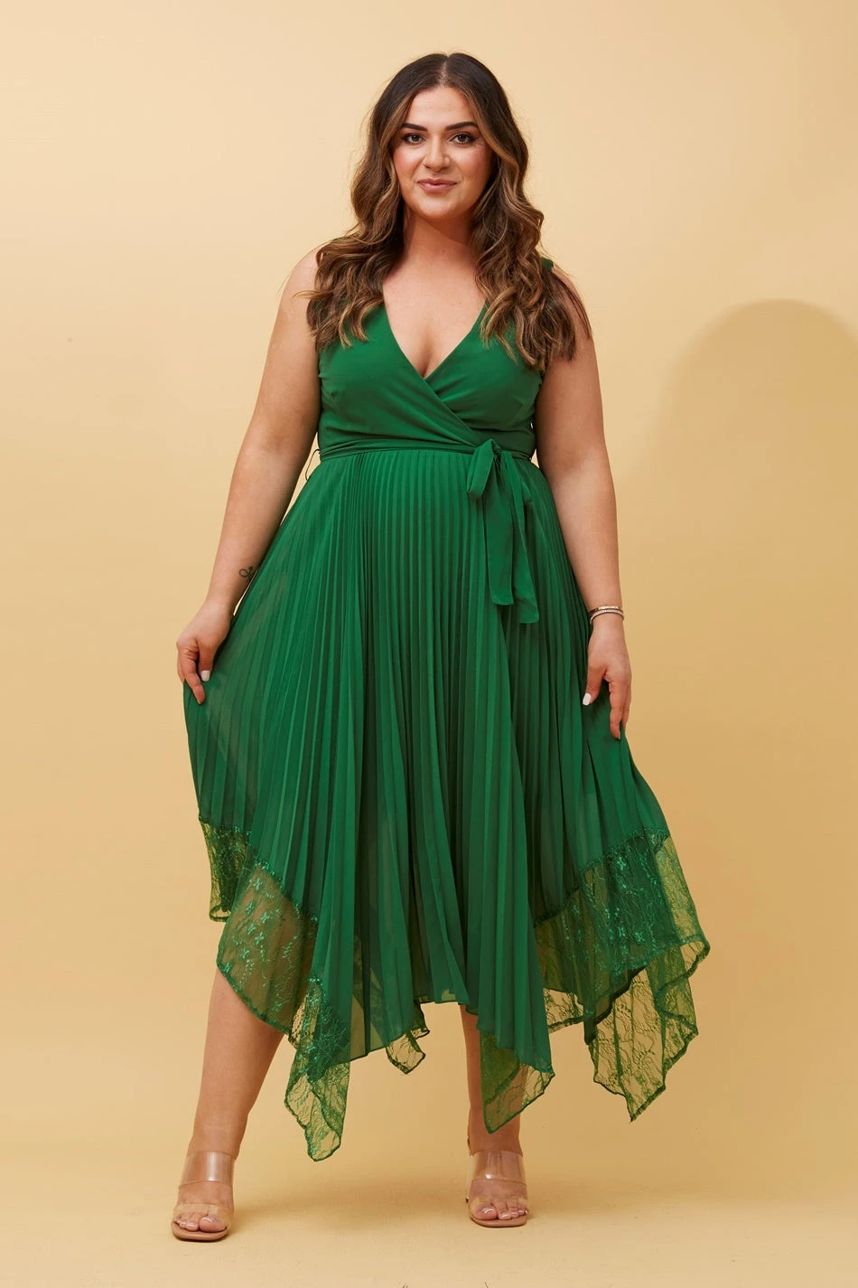 MADISON SLEEVELESS PLEATED DRESS 10 MADISON SLEEVELESS PLEATED DRESS - Image 10