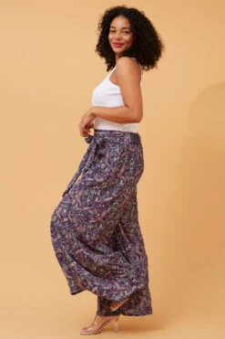 ADDISON FLARED BORDER PRINT PANTS -Female Clothing Store da83667c4a647923086e402b640e5513